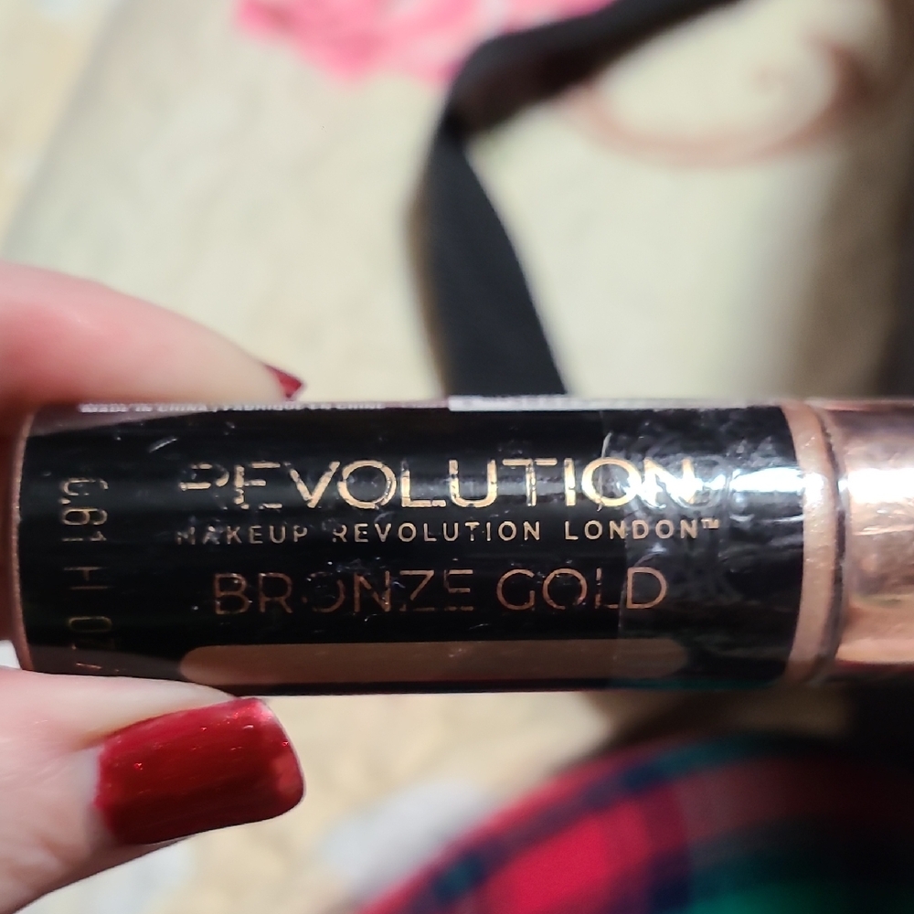 Makeup Revolution Bronze Gold Highlighter Stick - Bronze, Gold